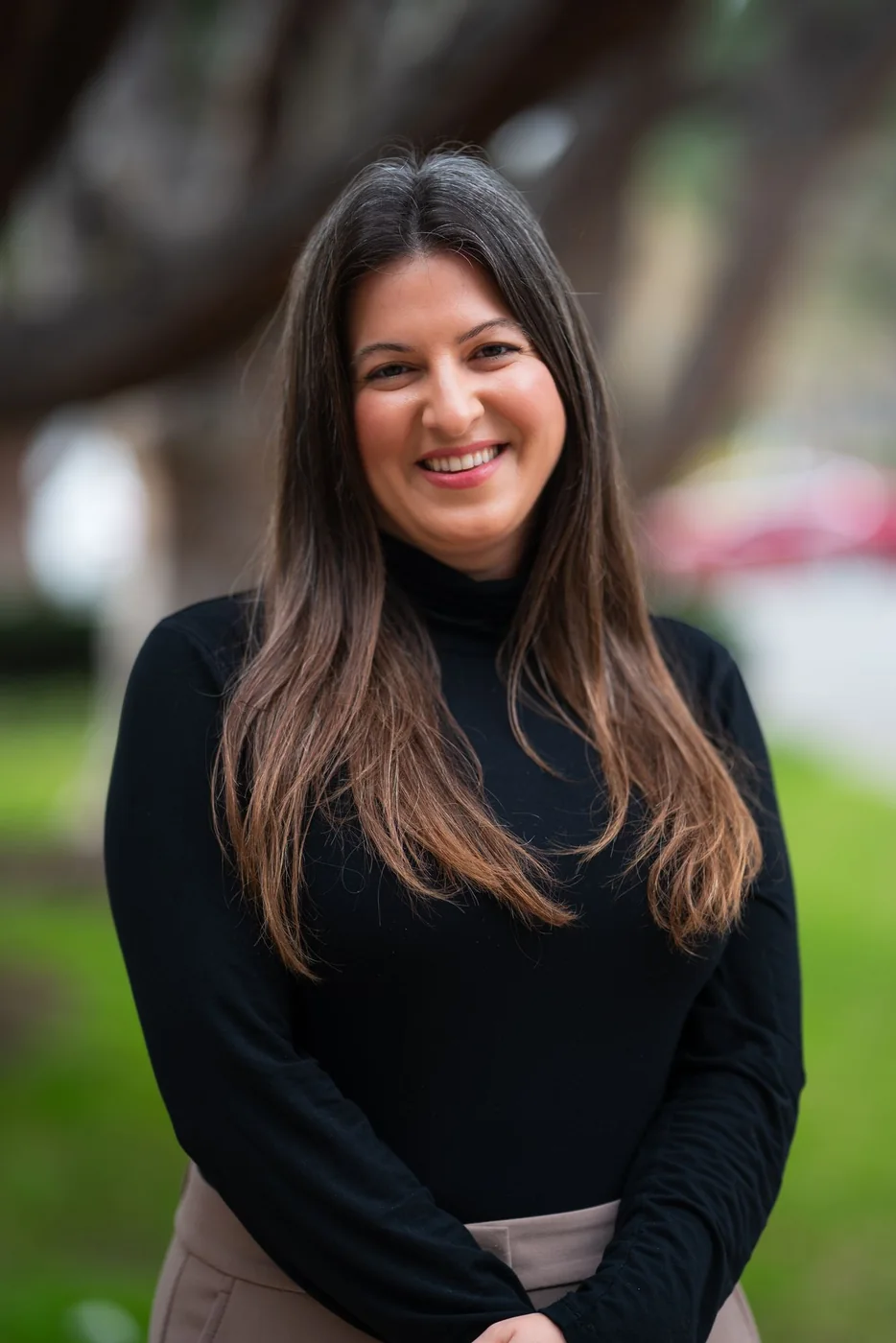 Professional portrait of Parisa Mahdad
